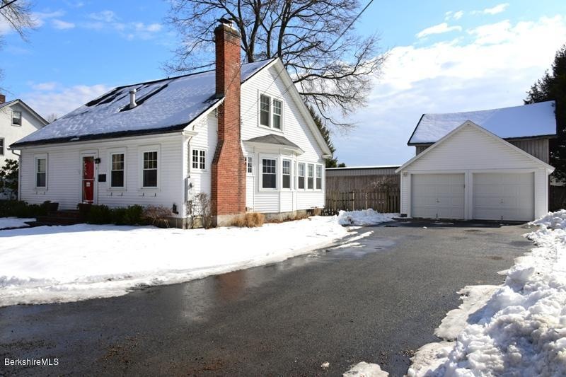 15 Manville St, Great Barrington, MA 01230 - photo 1