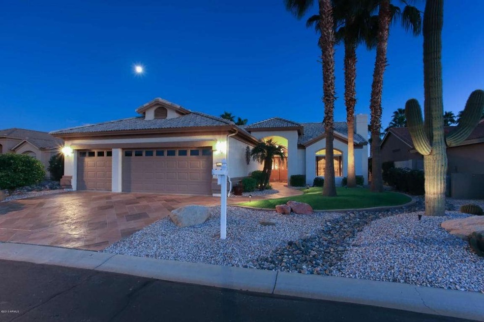 Front_Of_Home_Twilight