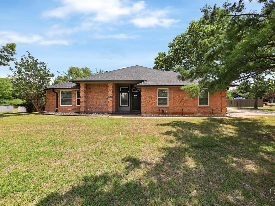 3124 Cimmaron Rd, Weatherford, TX 76087 - photo 1