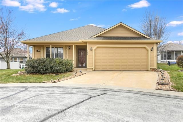 526 Mars Ct, Raymore, MO 64083 - photo 1