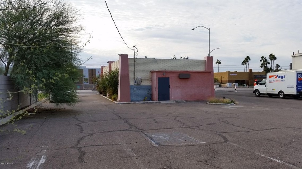 1724 w main st (1)