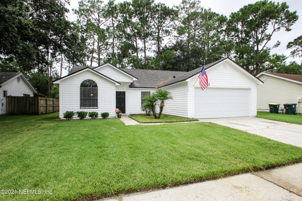 924 Aries Rd W, Jacksonville, FL 32216 - photo 1