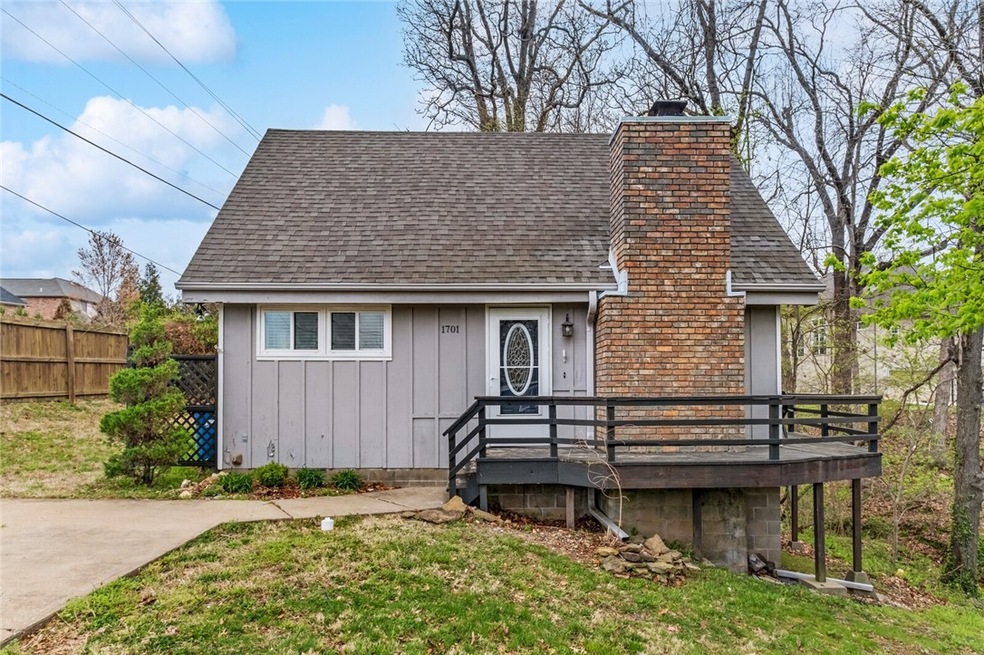 1701 NW 3rd St, Bentonville, AR 72712 - photo 1