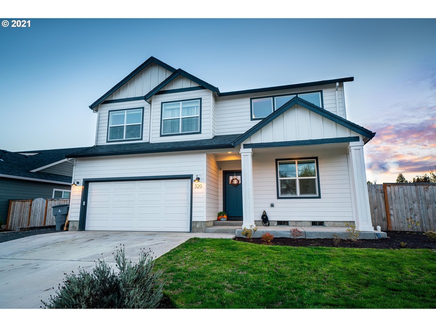 320 E Washington St, Carlton, OR 97111 - photo 1