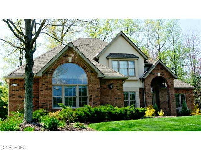 Welcome to 6745 Mallard Drive in Brecksville.