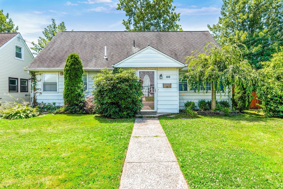 40 W Arthur Place, Iselin, NJ 08830 - photo 1