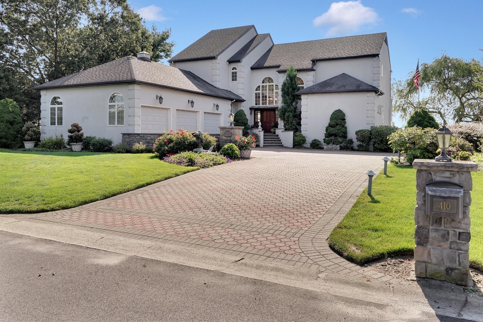 410 Burning Tree Blvd, Absecon, NJ 08201 - photo 1