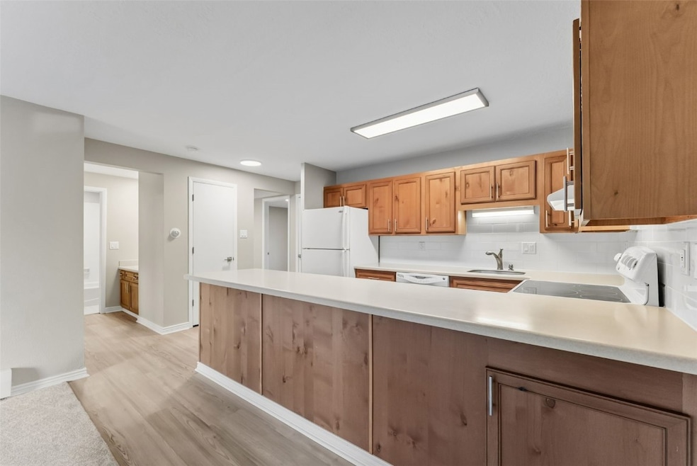 For Sale $460,000 • Co-Listing Agent