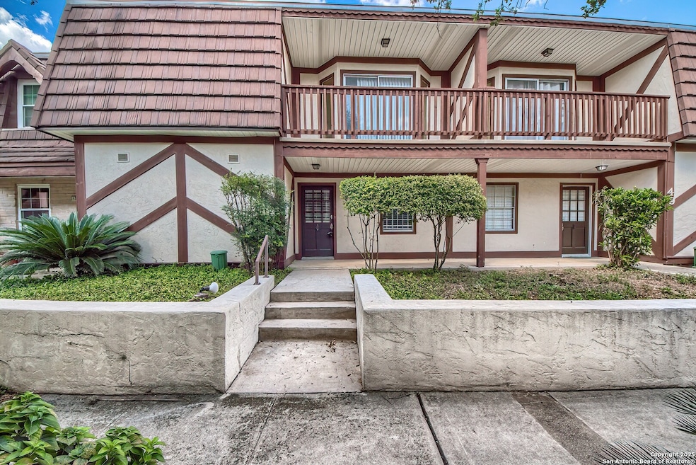 8715 Starcrest Dr unit 48, San Antonio, TX 78217 - photo 1