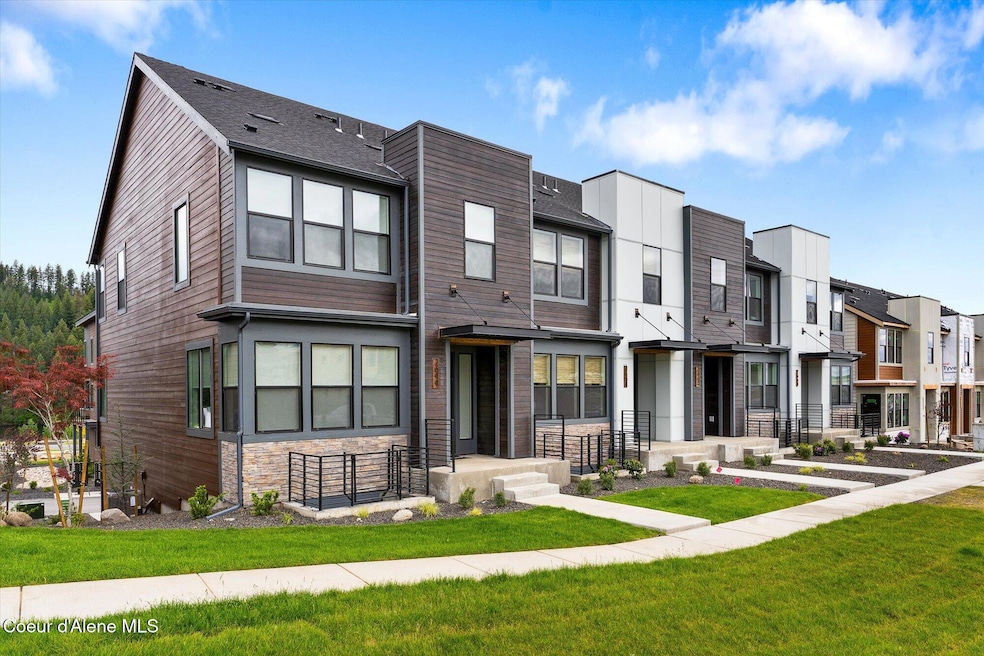 Mica Elite Exterior