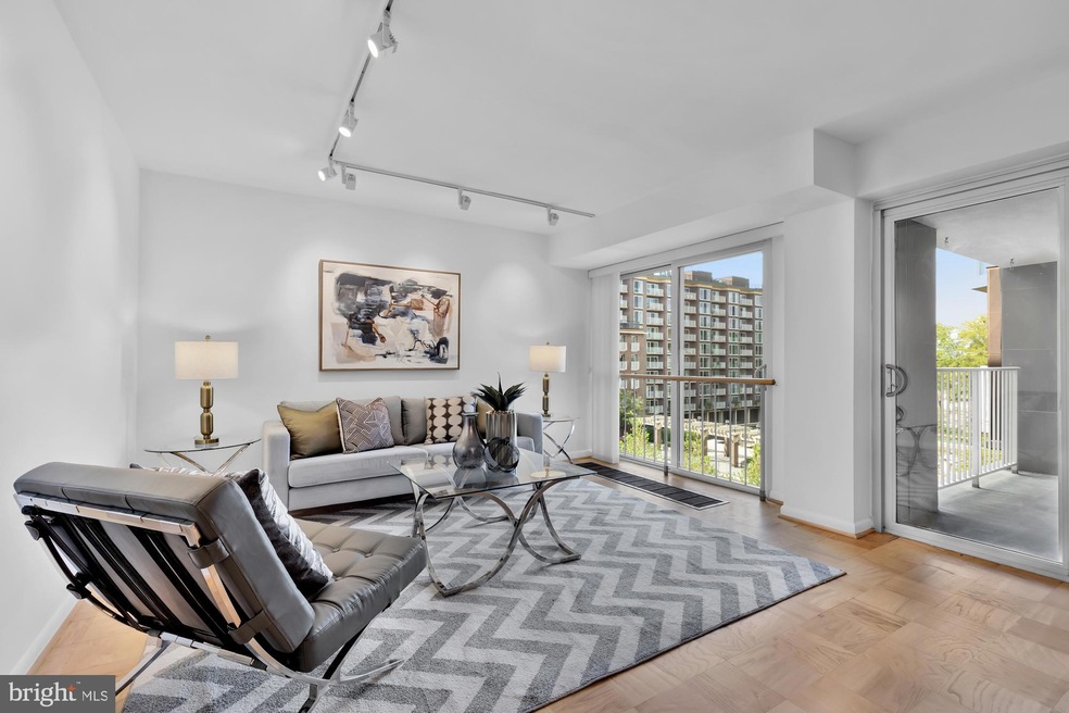 Harbour Square unit N424, Washington, DC 20024 - photo 1