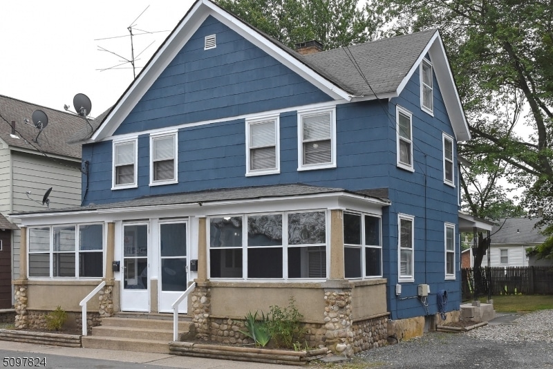 Sold $405,000 • Co-Listing Agent