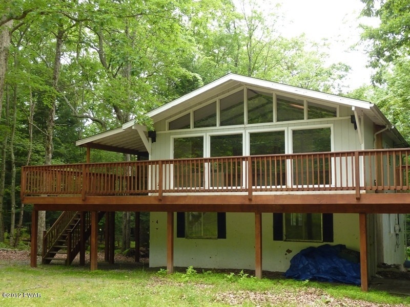 134 Eisenhower Dr, Dingmans Ferry, PA 18428 - photo 1