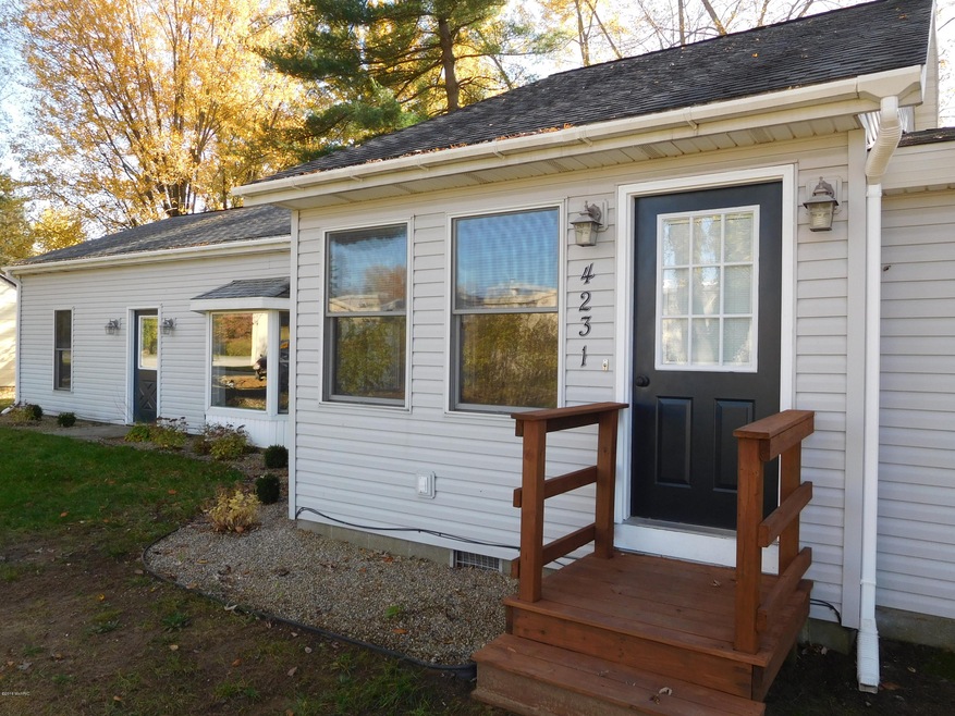 4231 Aspen Ave, Sawyer, MI 49125 - photo 1
