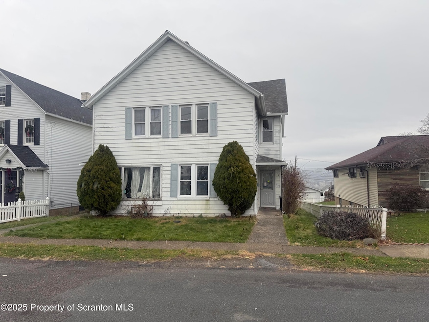 526 N Fillmore Ave, Scranton, PA 18504 - photo 1