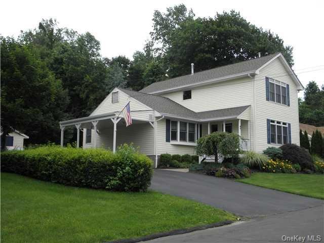 85 Capt Shankey Dr, Garnerville, NY 10923 - photo 1