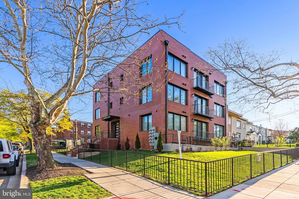 2019 M St NE unit 1, Washington, DC 20002 - photo 1