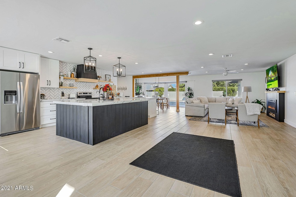 9722 W Granada Dr, Sun City, AZ 85373 - photo 1