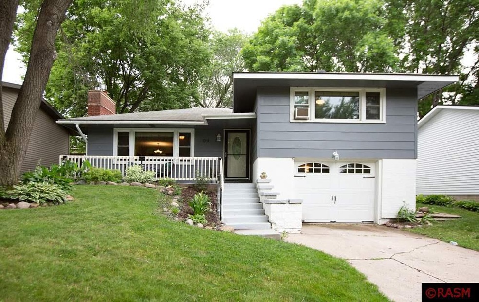 1211 N Spring St, New Ulm, MN 56073 - photo 1