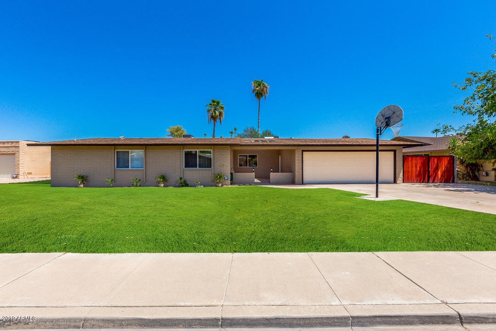 819 N Acacia, Mesa, AZ 85213 - photo 1