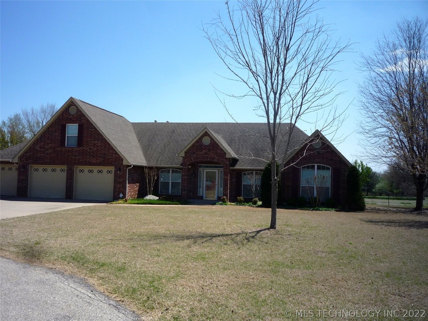619 S Tallchief Ct, Skiatook, OK 74070 - photo 1