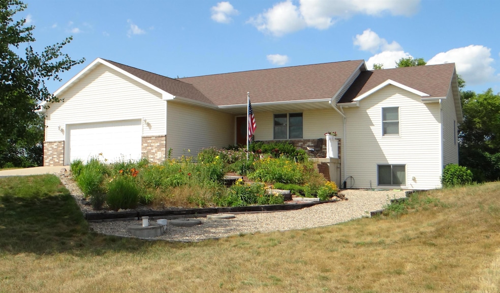 N9384 Wood Duck Cir, Belleville, WI 53508 - photo 1