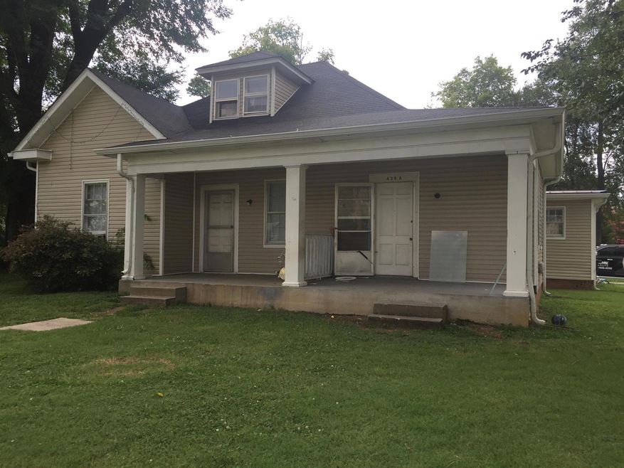 Welcome Home or great rental investment! 438 A & B Battle Ave, Murfreesboro, TN 37129