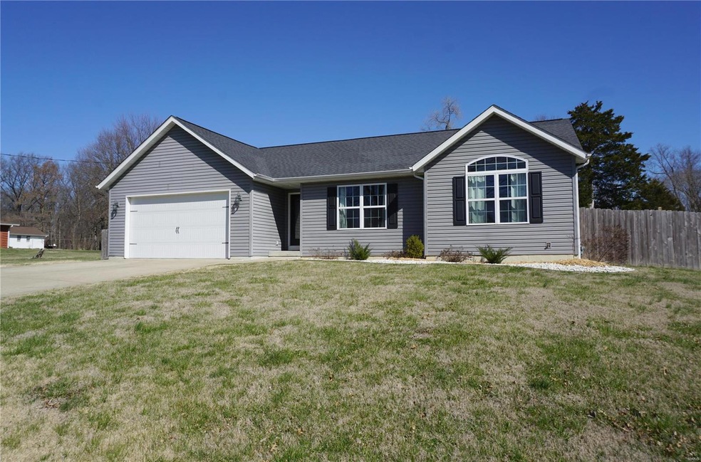 2550 Williams St, Maryville, IL 62062 - photo 1