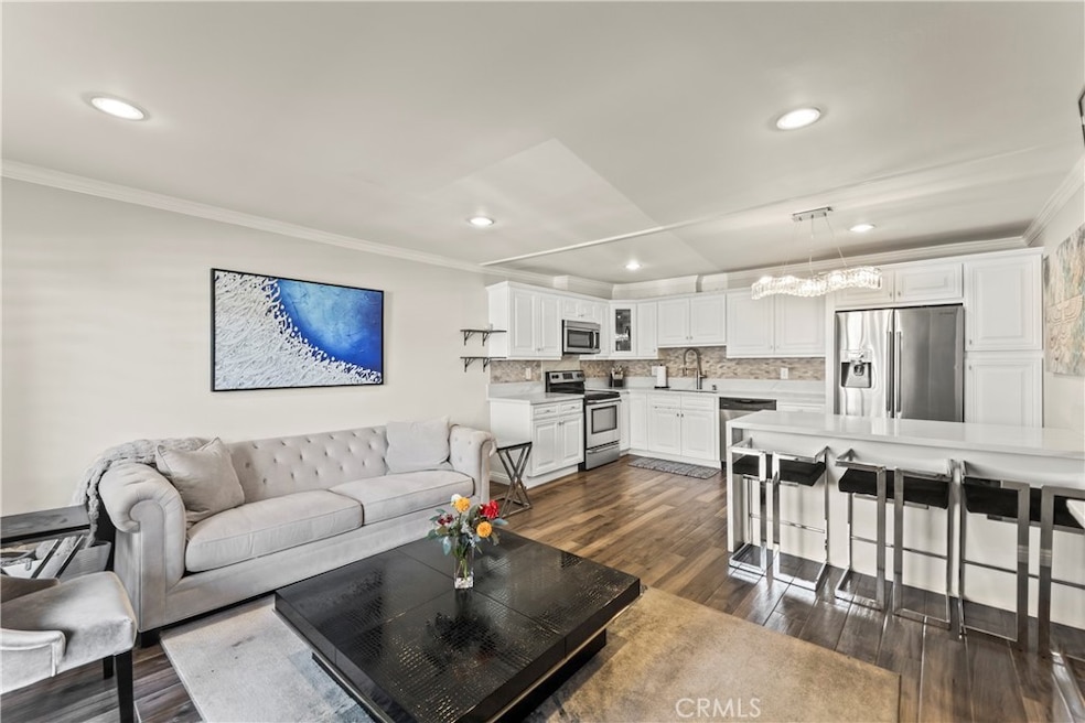 Under Contract $435,000