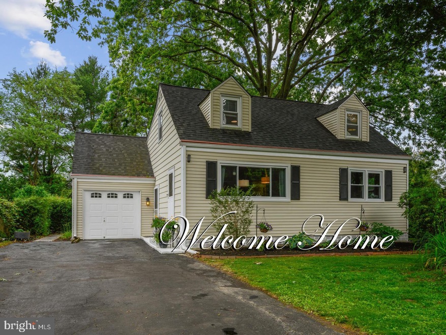 40 Edgemere Ave, Plainsboro, NJ 08536 - photo 1