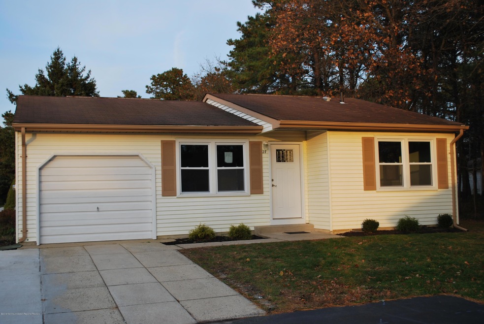 27 Hartford Rd unit 73, Whiting, NJ 08759 - photo 1