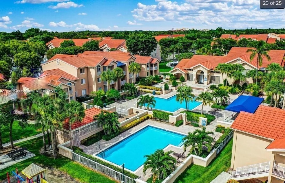 10610 SW 158th Ct unit 305, Miami, FL 33196 - photo 1