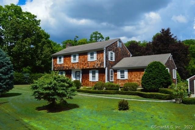 219 Weed St, New Canaan, CT 06840 - photo 1