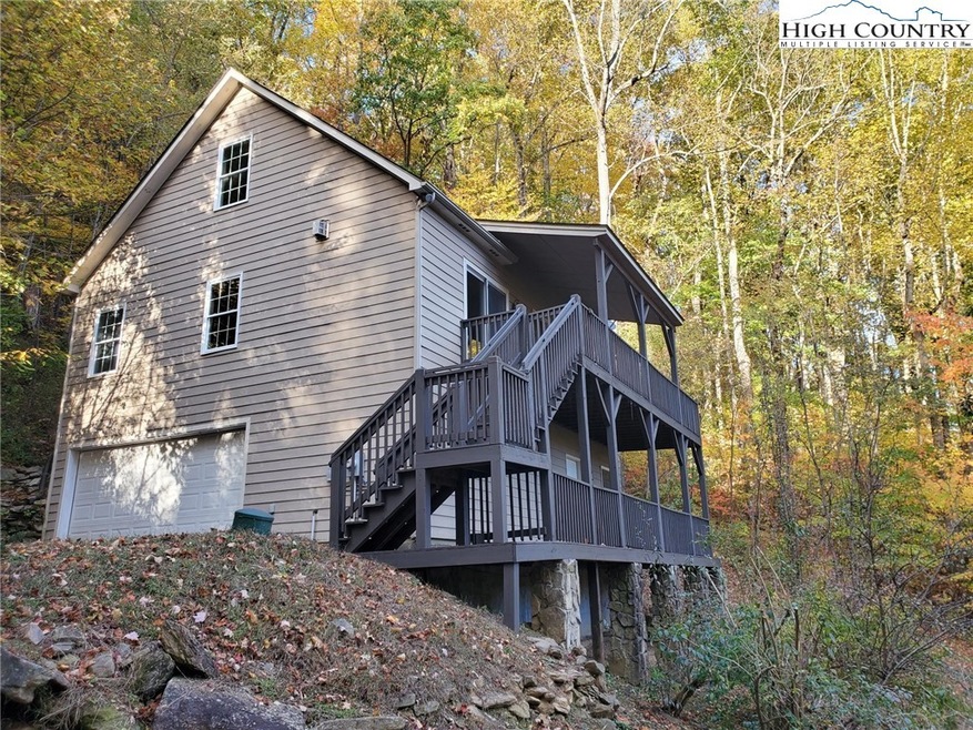 201 Thistle Ln, Banner Elk, NC 28604 - photo 1