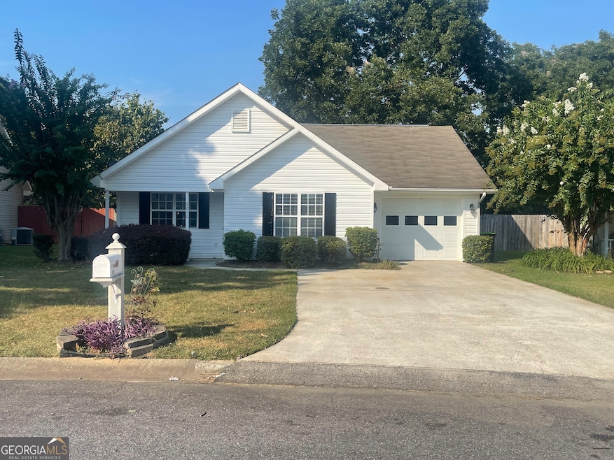 210 Golden Eagle Trail, Warner Robins, GA 31093 - photo 1