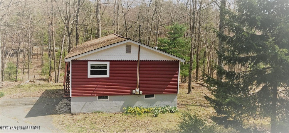 191 Lake Dr, Dingmans Ferry, PA 18328 - photo 1