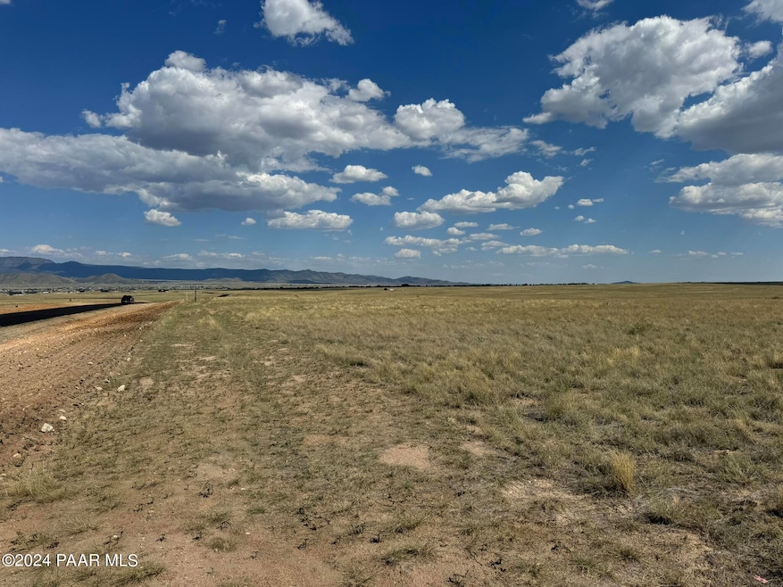 Parcel 47b Lonesome View, Prescott Valley, AZ 86315 - photo 1