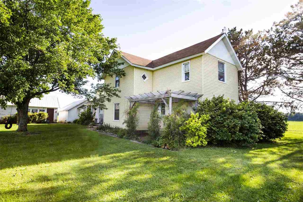 A FANTASTIC FARMHOUSE ON KENT!!! Enjoy the country