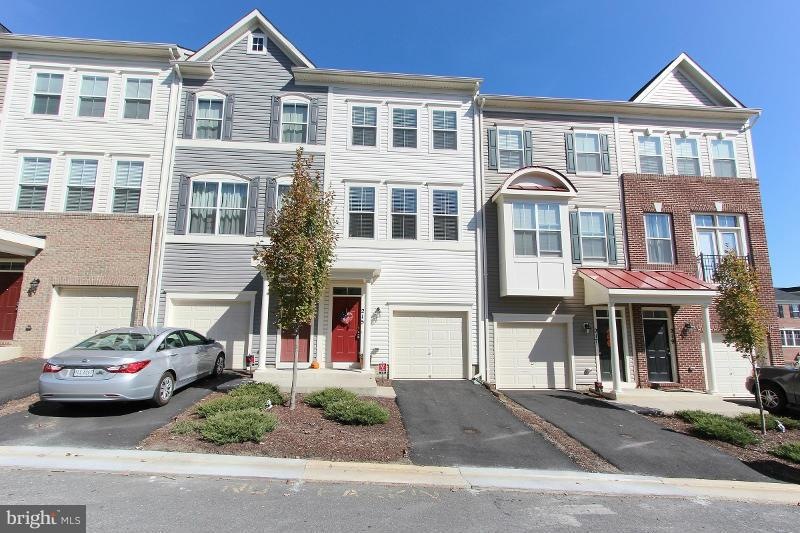 215 Shamrock Dr, Stafford, VA 22556 - photo 1