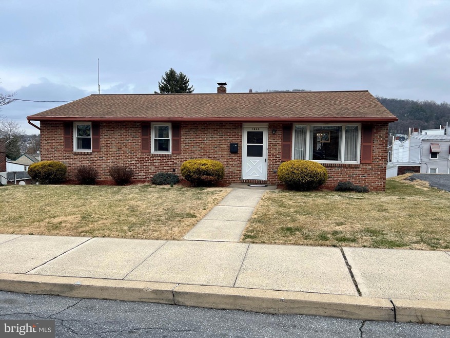 1643 Fairview St, Reading, PA 19606 - photo 1