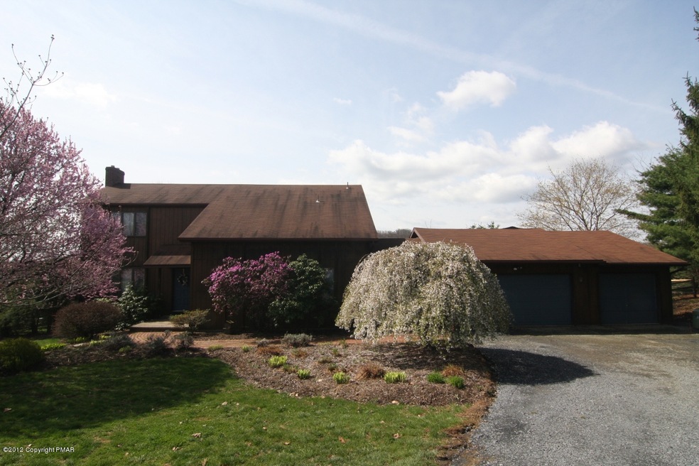 6552 Kings Hwy S, Zionsville, PA 18092 - photo 1