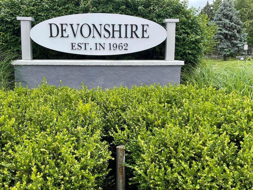 6051 Ambleside Dr, Columbus, OH 43229 - photo 1