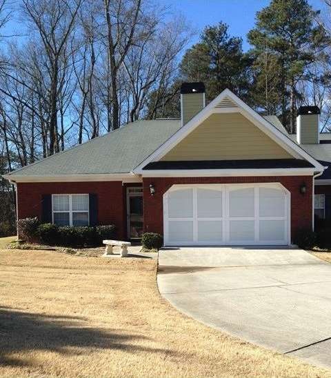 Your new home. Perfectly maintained end unit!