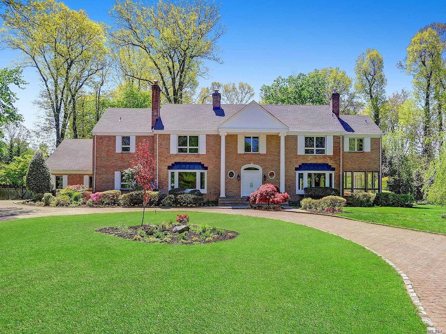 6 Stonegate Ln, Glen Head, NY 11545 - photo 1