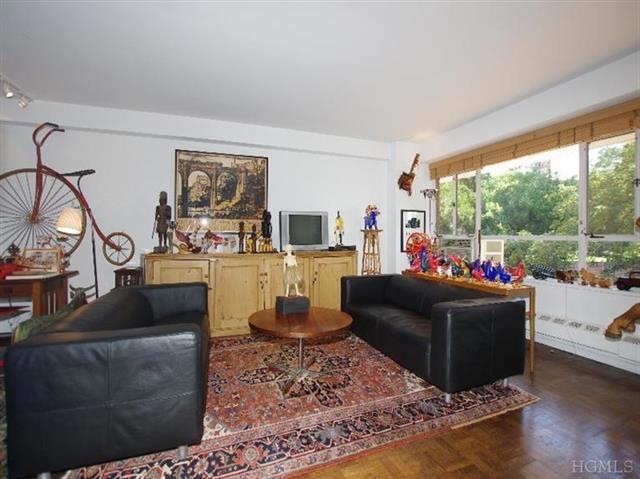 Highpoint on the Hudson unit 6G, Bronx, NY 10463 - photo 1