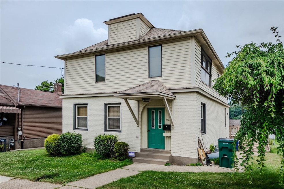 1717 Walnut St