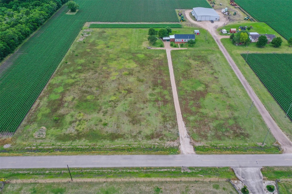 10016 Modena School Rd, Rosenberg, TX 77471 - photo 1