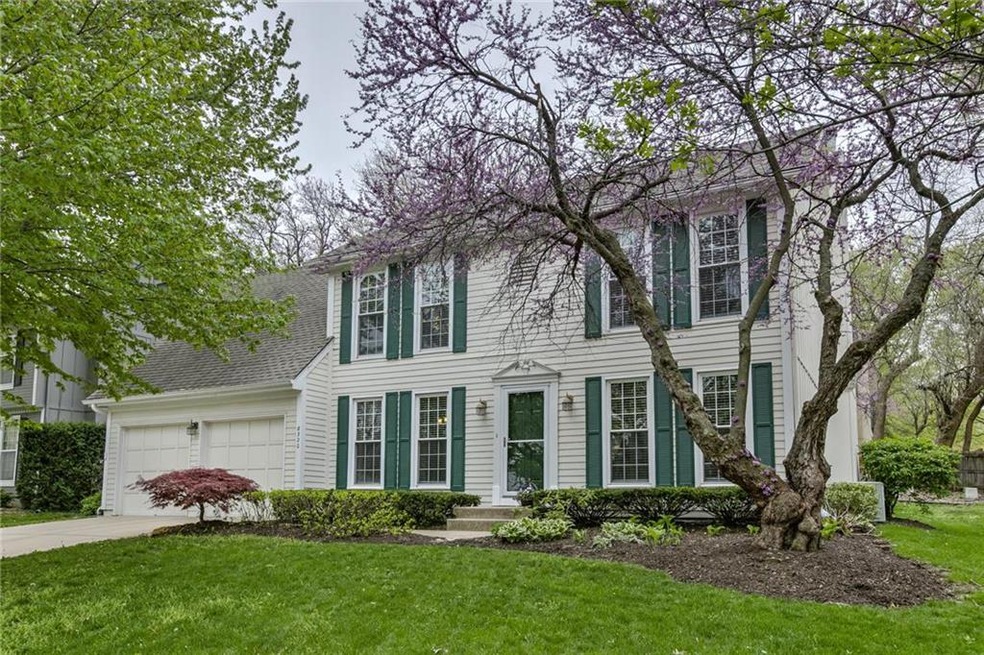 8320 Twilight Ln, Lenexa, KS 66219 - photo 1