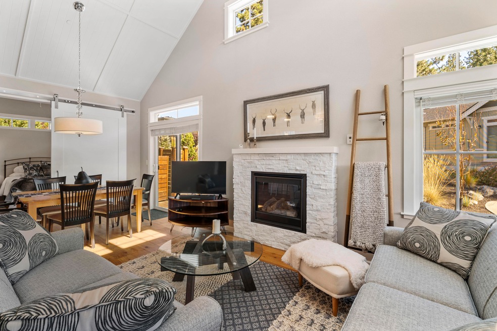 2439 NW Drouillard Ave unit 12, Bend, OR 97701 - photo 1