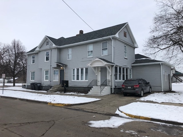 729 W Marion St, Elkhart, IN 46516 - photo 1